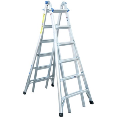 WERNER TELESCOPIC COMBINATION LADDER 4X6 Rung